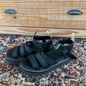 Dr marten Blair sandal platform good condition women 10